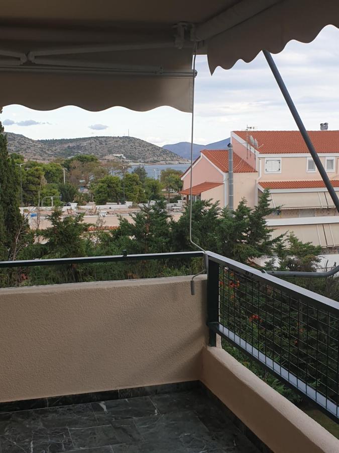 Newly Renovated Varkiza Beachside One Bedroom With Large Terrace Apartament Ateny